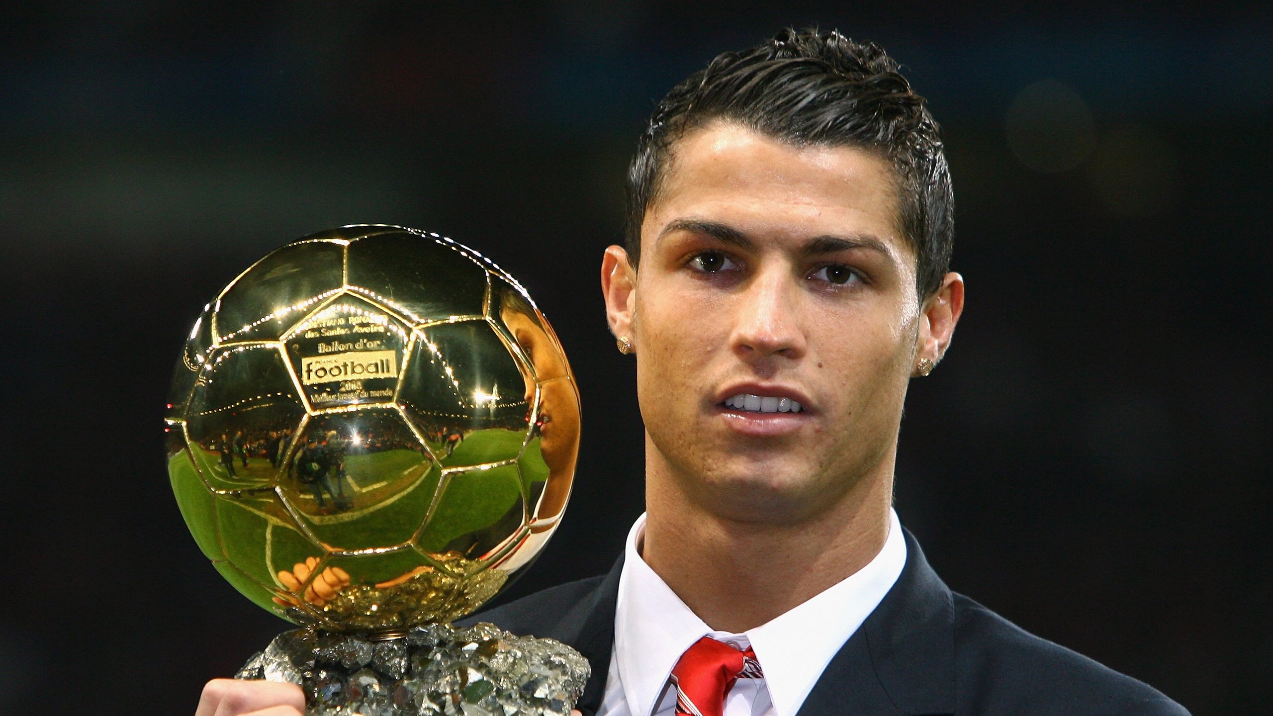 米兰体育app官方下载-惊天逆转：场上“奇迹逆袭”全面回顾！